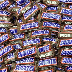 Snickers Fun Size Candy Bars – Individually Wrapped Chocolate Candy Bars – Bulk