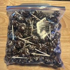 100 Ct Loose Tootsie Roll Pops Chocolate Flavored Lollipops with Chocolatey Cen