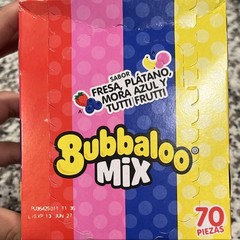 Bubbaloo Mix Liquid-filled Gum Box 70 Pieces Strawberry Banana Blueberry