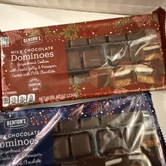 Benton’s Milk & Dark Chocolate Dominoes 8.82oz 250g (2 Bags)