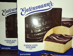 2 Entenmann’s Fudge Iced Golden Cakes-2 boxes (17 oz per box)-Free Fast Shipping