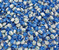 COLOMBINA Delicate Mint Drops, Bulk Mini Breath Freshening Mints (4 Pounds) Sale