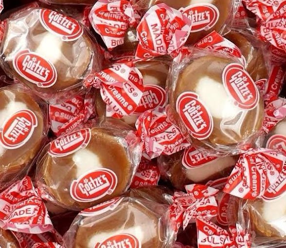 Goetze’s 3 lb Vanilla CARAMEL CREAMS Bullseye Candy Carmel Bulls Eye Goetze