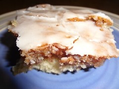 MOIST AND DELICIOUS HOMEMADE CINNAMON ROLL CAKE (13″ x 9″) TRAY