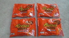 (4) Bags Reese’s Peanut Butter Cups Snack Size 10.5 Oz Each (2 lbs 10 Oz Total)