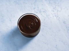 Ghirardelli premium sauce chocolate net wt 5lb 7.3oz