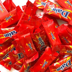 x6 DAIM Milk Chocolate 200g Crunchy Almond Caramel Candy Sharing Bag Halloween