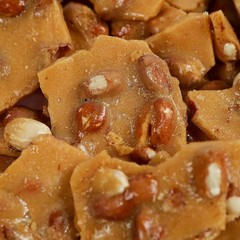 1 Pound Resealable Peanut Brittle – Classic Homemade Flavor for Any Occasion