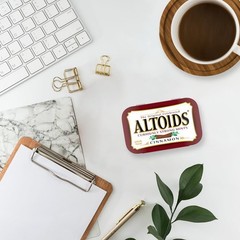 ALTOIDS Classic Cinnamon Hard Candy Breath 1.76 Ounce (Pack of 12), chocolate