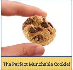 Famous Amos Chocolate Chip Cookies (2 oz., 42 ct.)