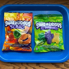 SHAQ A LICIOUS SLAMS AND SOUR GUMMIES (2 CANDY PACKS)