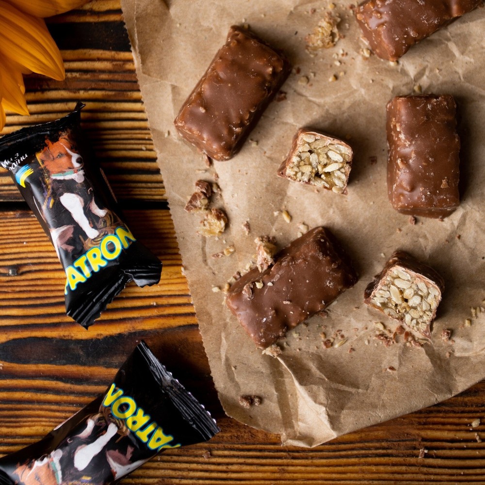 Patron Tuzia Classic Ukrainian Chocolate & Sunflower Seed Candy Bites Ukraine