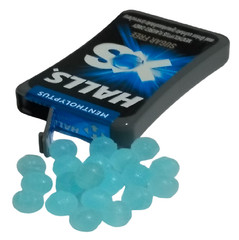 Halls XS Mentholyptus Sugar Free Mints Strong Menthol Cooling Candy Fresh Breath