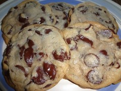 HOMEMADE CHOCK FULL OF GHIRARDELLI CHOCOLATE CHIP COOKIES (CHOICE OF QUANTITY)