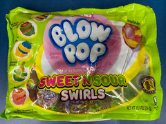 Blow Pop Sweet N Sour Swirls Bubble Gum Filled Pops 10.4 Oz BB: 02/25/25
