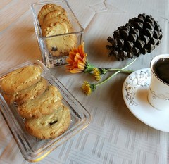 HOMEMADE BUTTER COOKIES W/ASSORTED NUTS 2X14.00 OZ, 2 BOXES SHIPPED TOGETHER