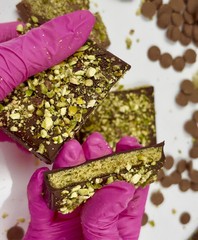 Original Milk bar DUBAI CHOCOLATE home made Pistachio Kataifi Chocolate 120g.