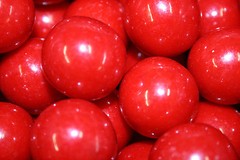 GUMBALLS RED 25mm or 1 inch (114 count), 2LBS