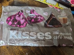 NEW Hershey’s Kisses Café Moka Valentines Milk Chocolate 9oz. Heart Foils🔥🔥