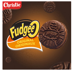 Fudgee-O Sandwich Cookies Chocolatey Creme Filled 303g (4 Pack)