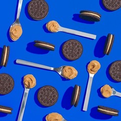Family Size Chocolate Sandwich Cookies with Peanut Butter Creme, 17 oz (3 Pack)