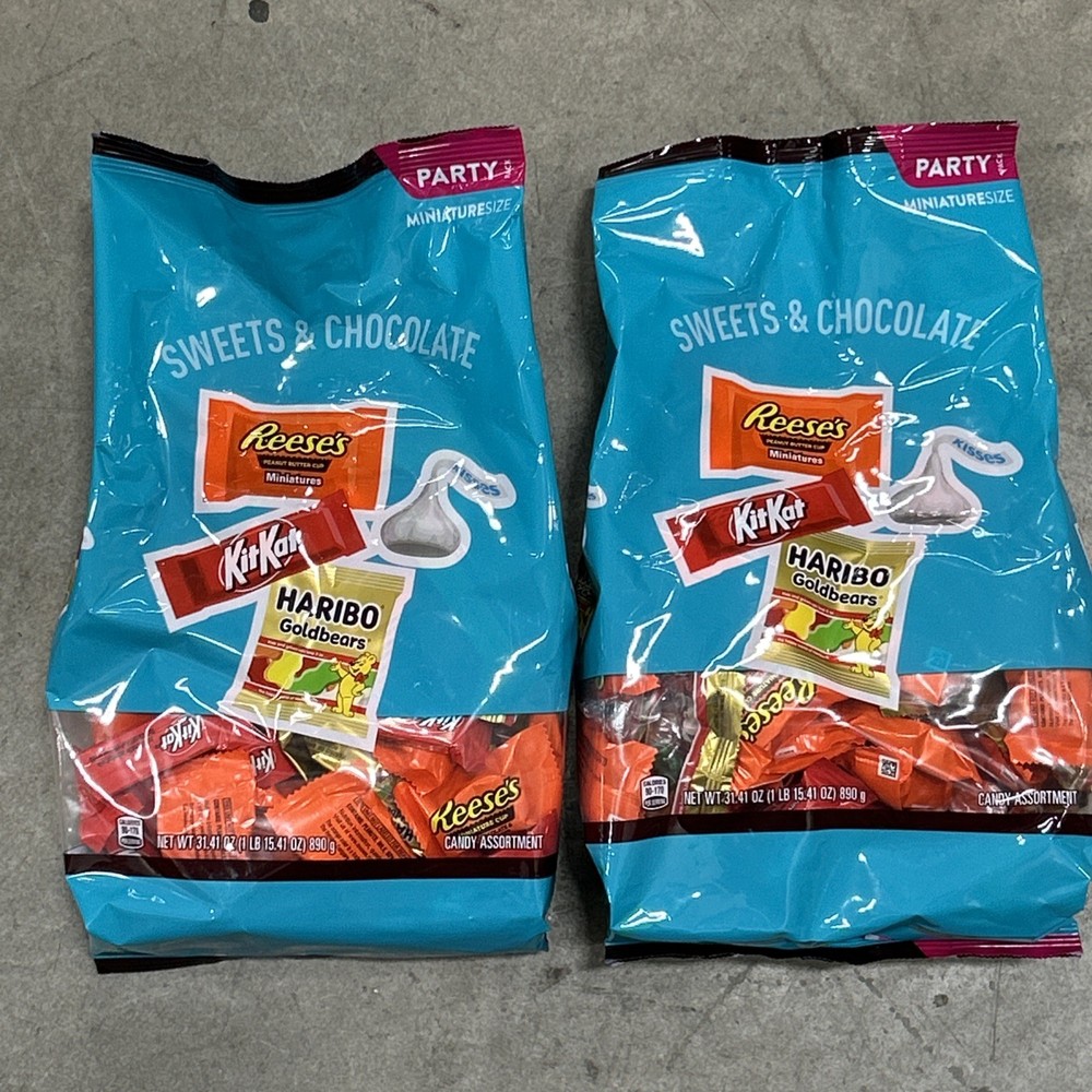 2 Bags Reese’s, KitKat, Haribo, Kisses Assorted Chocolate Candy Bag 890g