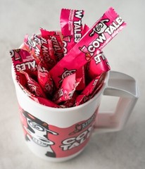 COW TALES MINIS Goetze’s STRAWBERRY SMOOTHIE TASTY~LIMITED VALUE BULK BAG NOW!!!