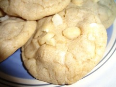 CHEWY HOMEMADE WHITE CHOCOLATE MACADAMIA NUT COOKIES (3 DOZEN)