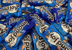 ALMOND JOY Milk Chocolate, Coconut & Almond, Snack Size, Bulk Pack (2 Pound)