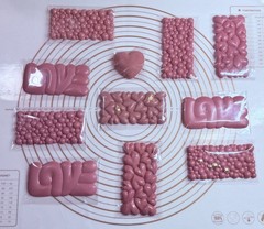 Ruby Chocolate Valentines Gift Set 11 Unique Bars Premium Art chocolate 1100g.