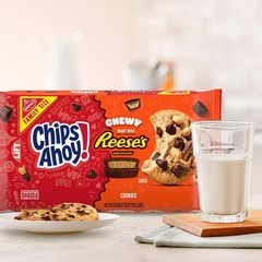 Homemade Taste Chewy Chocolate Chip Cookies with Reese’s – Family Size 14.25 oz
