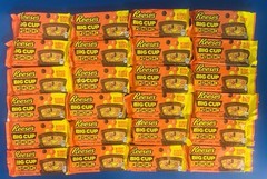 (24) Reese’s Big Cup With Pieces King Size Peanut Butter 2.8oz. BB: 03/27
