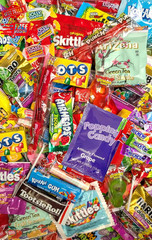 Variety Candy Pack – 2 LB Assorted Party Mix – Individually Wrapped Bulk Candy –