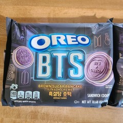 OREO LIMITED EDITION BTS BROWN SUGAR PANCAKE FLAVOR CREME SANDWICH COOKIES Lot 2