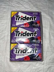 Trident Mixed Berry Sugar Free Gum 12 Packs of 7 Pieces Each New