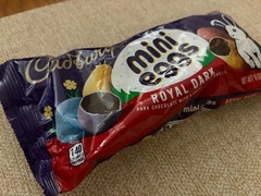 CADBURY Mini Eggs Royal Dark Chocolate 9.0 oz – 1 bag