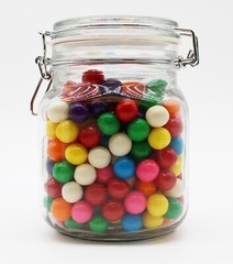Small Assorted 2.5 Pounds 608 pieces, Mini Rainbow Bubble Gum For Candy Jars and
