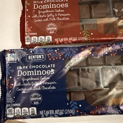 Benton’s Milk & Dark Chocolate Dominoes 8.82oz 250g (2 Bags)