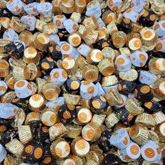 Reese’s PB Cups Miniatures Assortment Bulk Chocolate Halloween Candy (1 Pound)