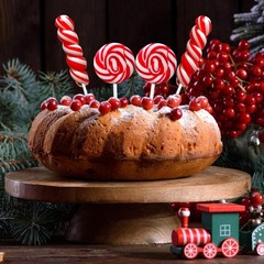 Gourmet 32-Pack Red & White Twisty Swirl Lollipops – Perfect for Any Celebration
