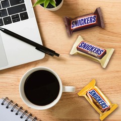 Snickers Variety Mix Fun Size, Bulk Wrapped Chocolate Candy Bars (2 Pounds) Deal