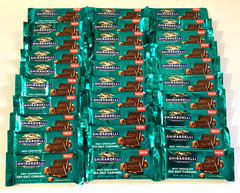 2 Lb GHIRARDELLI Milk Chocolate Sea Salt Caramel Square 30pck x 2 squares