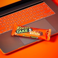 REESE’S TAKE 5 Pretzel, Peanut and Chocolate Candy Bars, 18 Count (Pack of 1)