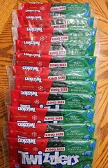 12 TWIZZLERS Merry Berry Punch 5oz Bags Blueberry Blue Raspberry BB 6/26 SOFT