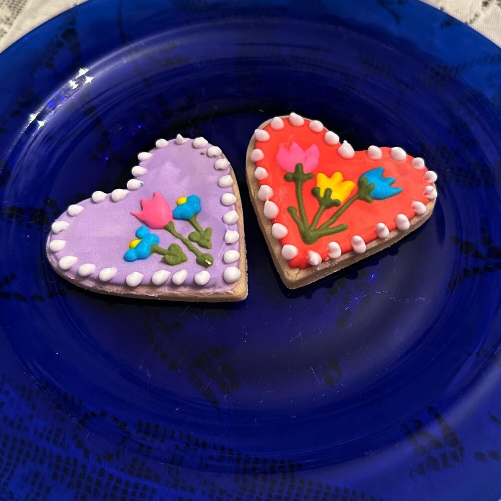 Gluten Free Sugar Cookies w Royal Icing – Everyday’s Valentines HEARTS HOMEMADE