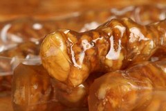 Gulluoglu Walnut Churchkhela, 2 Pieces (0.55lb – 250gr) (Pack of 1),