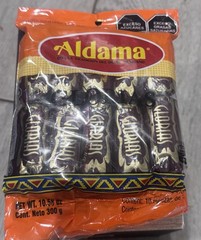 Glorias Aldama milk candy w/ pecans dulce de leche con nuez Mexican 10 pcs
