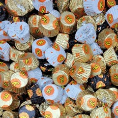 Reese’s PB Cups Miniatures Assortment Bulk Chocolate Halloween Candy (5 Pounds)