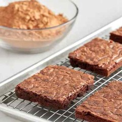 Bulk HERSHEY’S Natural Cocoa Powder (select quantity below)