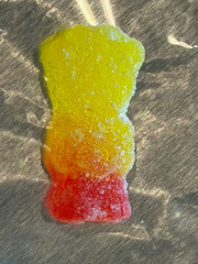 Rare Sour Patch Kid Red and yellow Gradient color factory error “Mars Men”